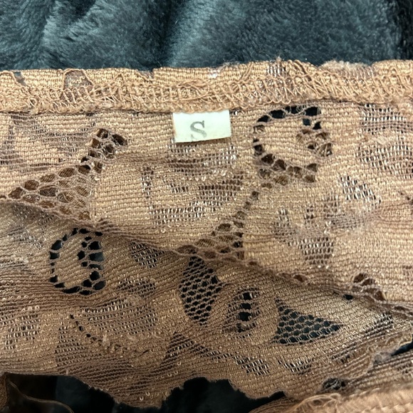 2/$20❤️- BRA | Women’s lace bralette size small - Picture 3 of 3